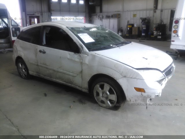 1FAHP31N47W100030 - 2007 FORD FOCUS ZX3/S/SE/SES WHITE photo 1