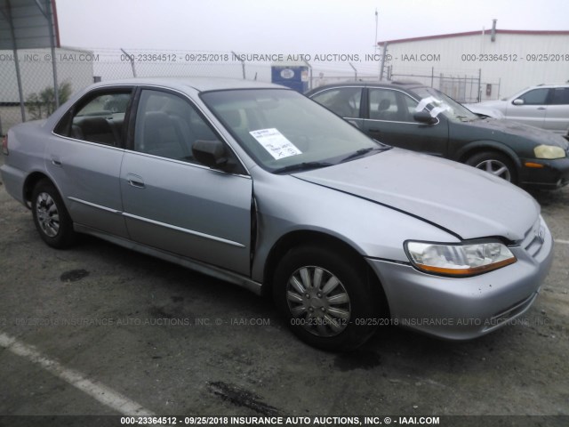 1HGCF86612A017216 - 2002 HONDA ACCORD VALUE SILVER photo 1