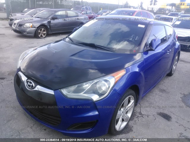 KMHTC6AD6CU038382 - 2012 HYUNDAI VELOSTER BLUE photo 2