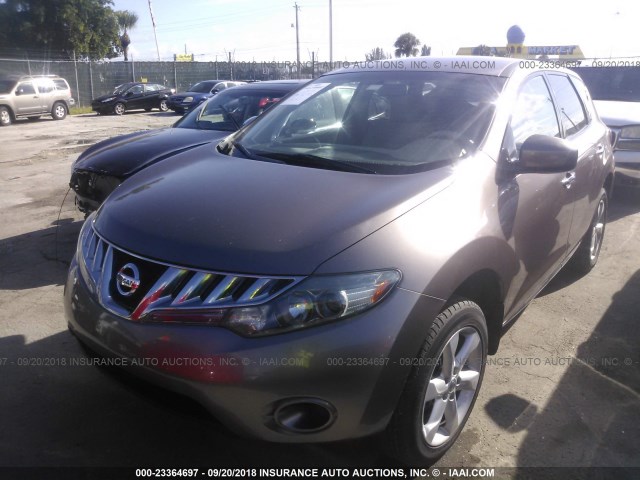 JN8AZ1MU7AW020570 - 2010 NISSAN MURANO S/SL/LE BROWN photo 2