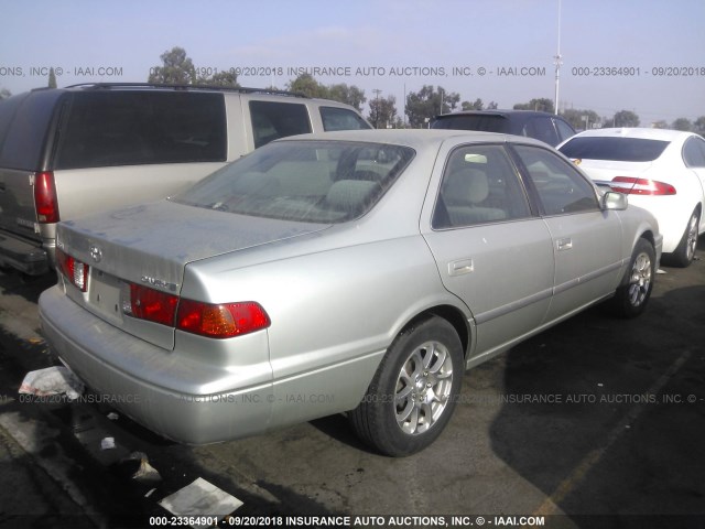 JT2BG22K110577550 - 2001 TOYOTA CAMRY CE/LE/XLE 银色 照片 4