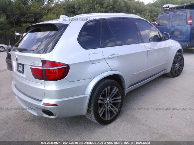 5UXZV8C5XBL421464 - 2011 BMW X5 XDRIVE50I Сріблястий фото 4