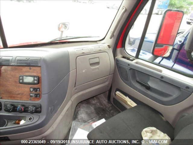 1FUJGLDR9BSAT0742 - 2011 FREIGHTLINER CASCADIA 125  Unknown photo 8