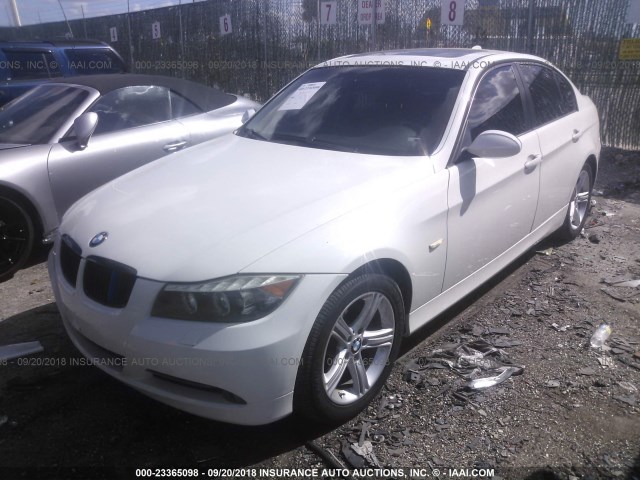 WBAVC73558KX90969 - 2008 BMW 328 XI SULEV WHITE photo 2