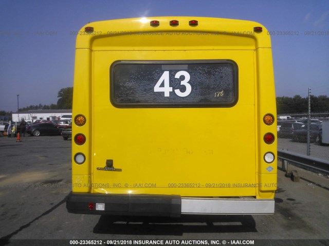 1GB6G5BG6B1156056 - 2011 CHEVROLET EXPRESS G4500  YELLOW photo 8