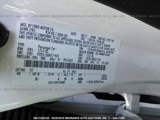 1FADP3R45HL325098 - 2017 FORD FOCUS BEV WHITE photo 9