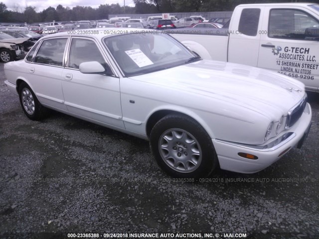 SAJHX1246WC818507 - 1998 JAGUAR XJ8 WHITE photo 1