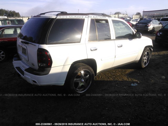 1GNDS13S262106744 - 2006 CHEVROLET TRAILBLAZER LS/LT WHITE photo 4