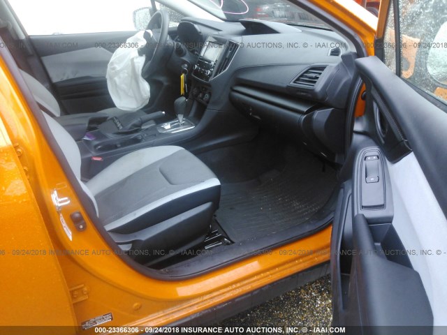 JF2GTAAC8JH282249 - 2018 SUBARU CROSSTREK ORANGE photo 5