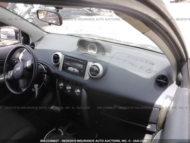 JTKKT624X65009523 - 2006 TOYOTA SCION XA WHITE photo 5