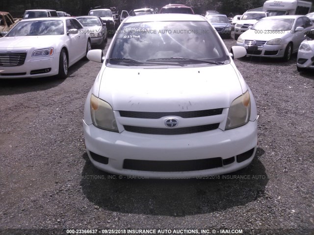 JTKKT624X65009523 - 2006 TOYOTA SCION XA WHITE photo 6
