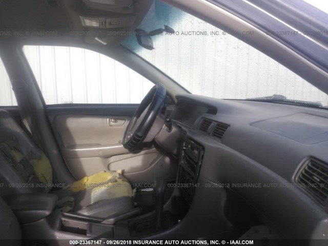 4T1BF22K0VU014994 - 1997 TOYOTA CAMRY CE/LE/XLE 棕色 照片 5