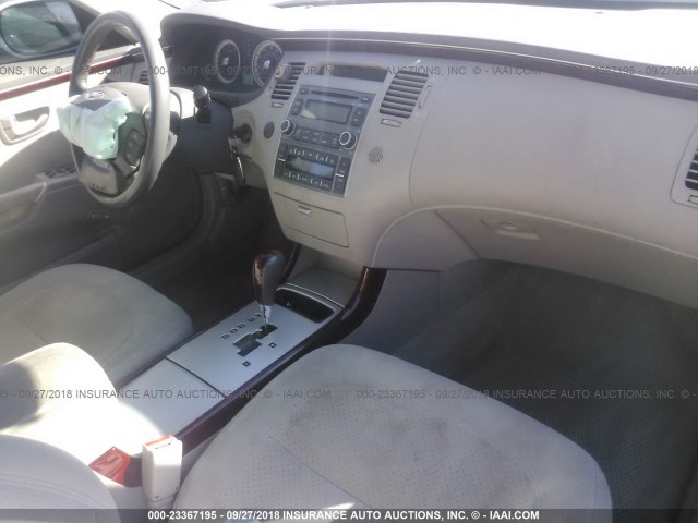 KMHFC46D37A209638 - 2007 HYUNDAI AZERA GLS WHITE photo 5