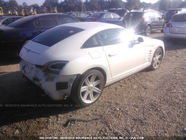 1C3AN69L14X009393 - 2004 CHRYSLER CROSSFIRE LIMITED WHITE photo 4