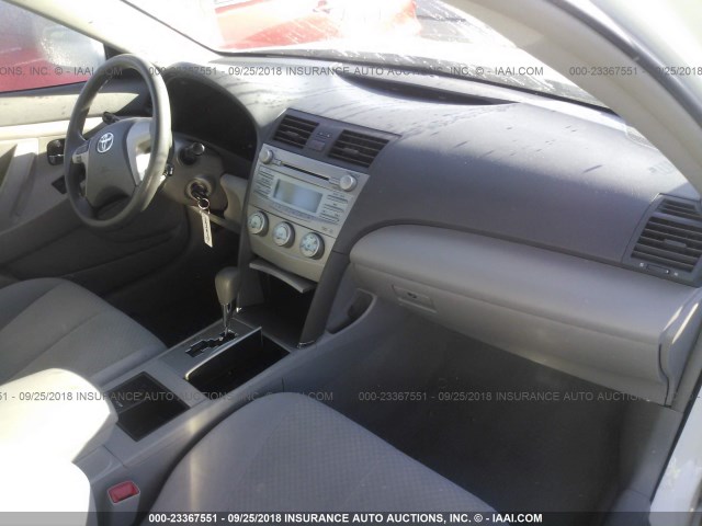 4T1BE46K59U823695 - 2009 TOYOTA CAMRY SE/LE/XLE 白色 照片 5
