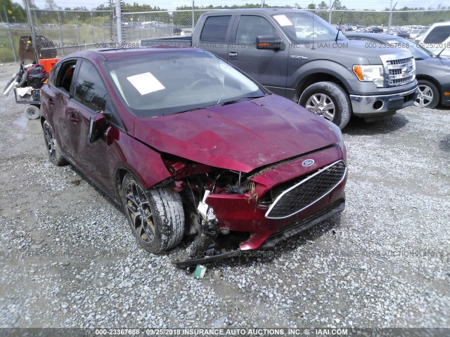 1FADP3M26HL298063 - 2017 FORD FOCUS SEL RED photo 1