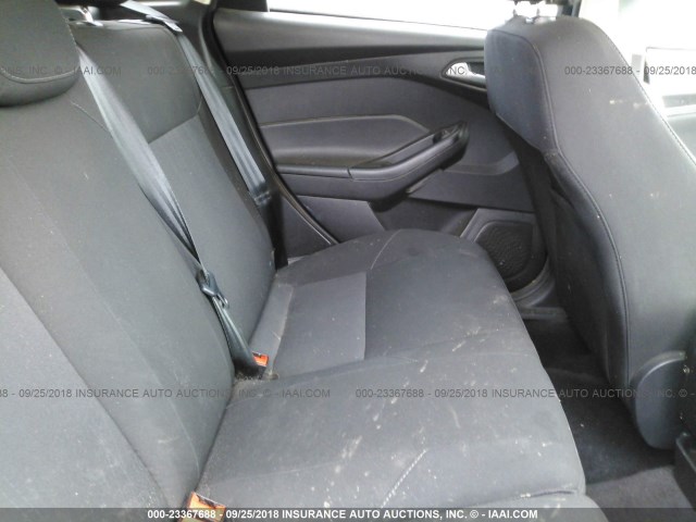 1FADP3M26HL298063 - 2017 FORD FOCUS SEL RED photo 8