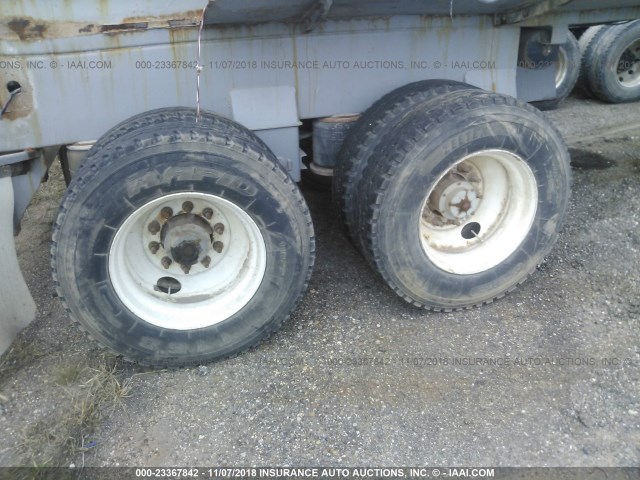 3T1L1T620BC000085 - 2011 TYTAL TANK  GRAY photo 10