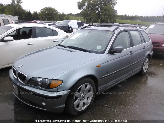 WBAEN33464PC13197 - 2004 BMW 325 IT SILVER photo 2