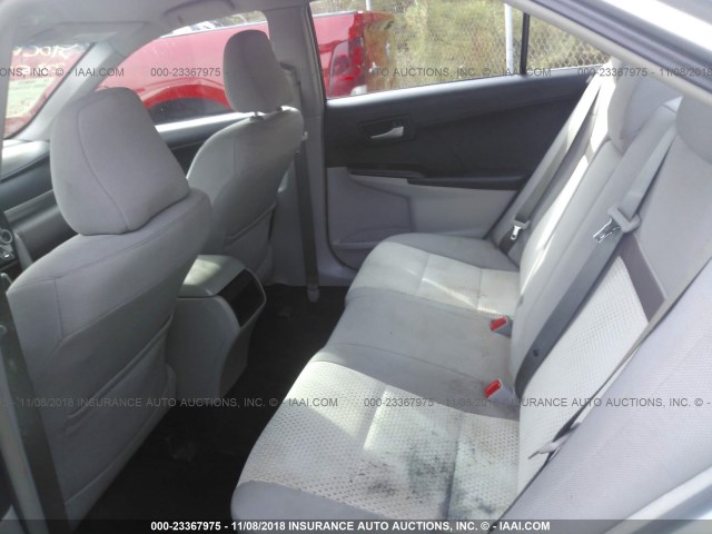 4T1BF1FK1EU810531 - 2014 TOYOTA CAMRY L/SE/LE/XLE Gümüş foto 8