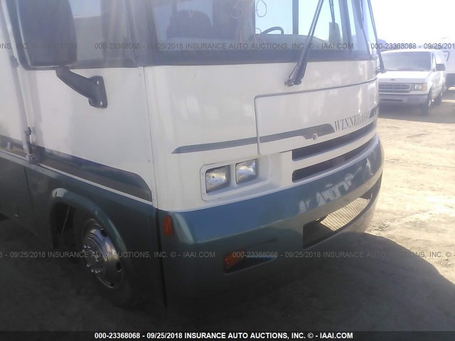 5B4LP37J3Y3323824 - 2000 WORKHORSE CUSTOM CHASSIS MOTORHOME CHASSIS P3500 WHITE photo 10