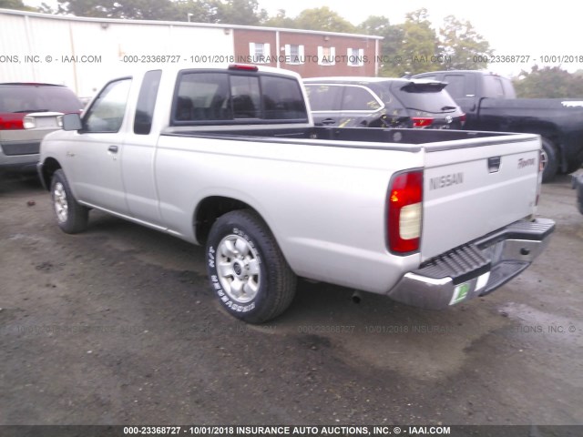 1N6DD26S4XC342695 - 1999 NISSAN FRONTIER KING CAB XE/KING CAB SE SILVER photo 3