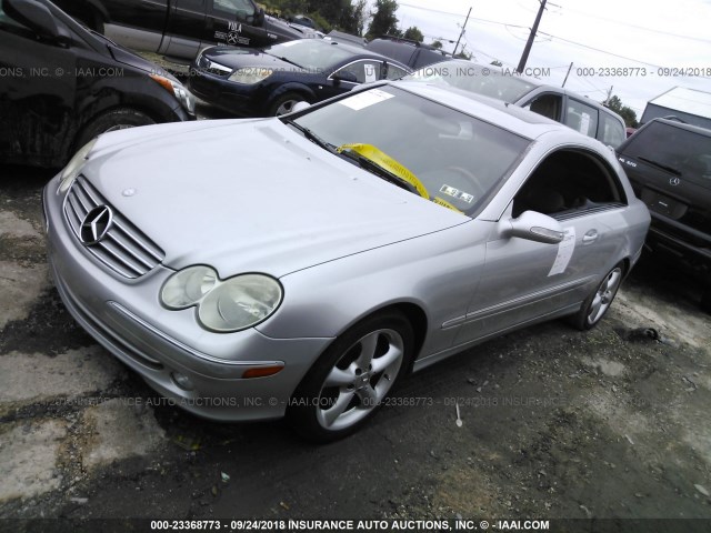 WDBTJ65J35F151285 - 2005 MERCEDES-BENZ CLK 320C SILVER photo 2