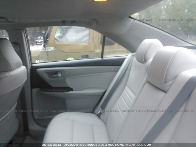 4T1BF1FK3GU607580 - 2016 TOYOTA CAMRY LE/XLE/SE/XSE 灰色 照片 8