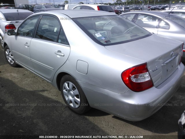 4T1BE32K73U157690 - 2003 TOYOTA CAMRY LE/XLE/SE Күміс фото 3