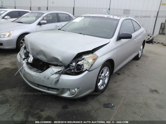 4T1CE30P06U667614 - 2006 TOYOTA CAMRY SOLARA SE/SLE ვერცხლისფერი ფოტო 2