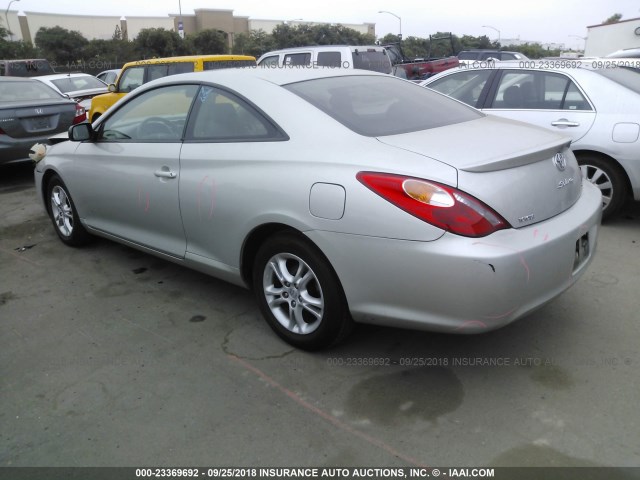 4T1CE30P06U667614 - 2006 TOYOTA CAMRY SOLARA SE/SLE ვერცხლისფერი ფოტო 3