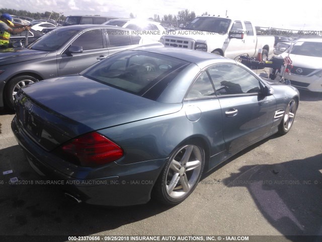 WDBSK75F34F062941 - 2004 MERCEDES-BENZ SL 500 GREEN photo 4