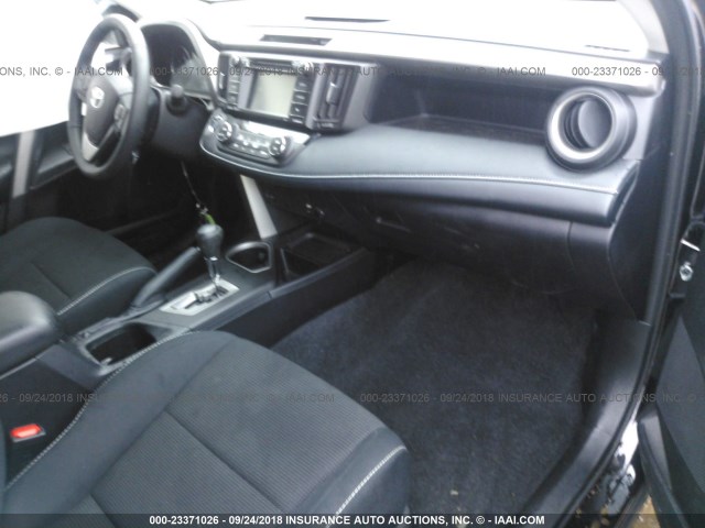 2T3WFREV7JW479404 - 2018 TOYOTA RAV4 ADVENTURE/XLE BLACK photo 5