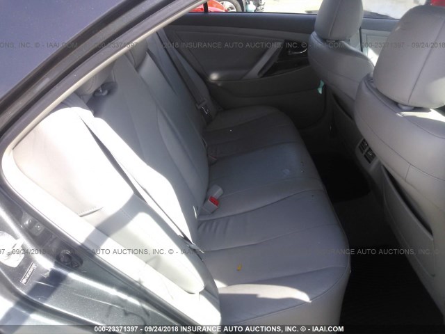 4T4BF3EK2AR024699 - 2010 TOYOTA CAMRY SE/LE/XLE ნაცრისფერი ფოტო 8