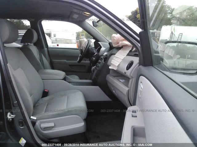 5FNYF4H49EB005674 - 2014 HONDA PILOT EX GRAY photo 5