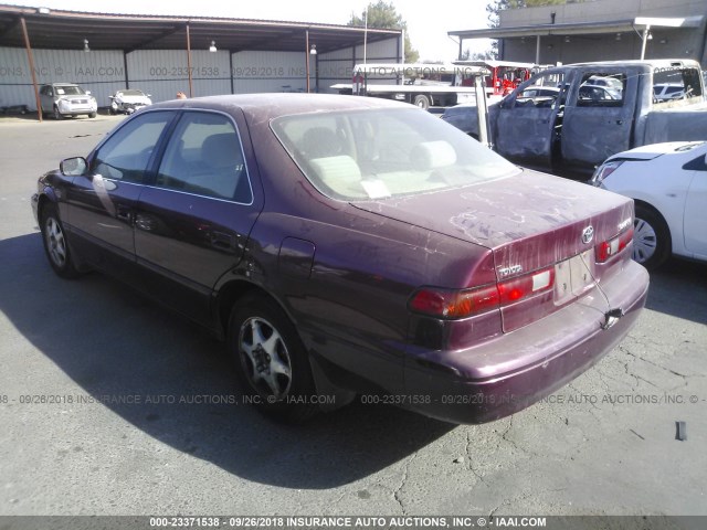 JT2BG22K4V0037471 - 1997 TOYOTA CAMRY LE/XLE Tünd qırmızı foto 3