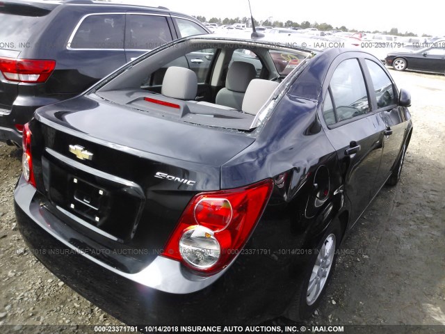 1G1JB5SH7C4190416 - 2012 CHEVROLET SONIC LS 黑色 照片 4