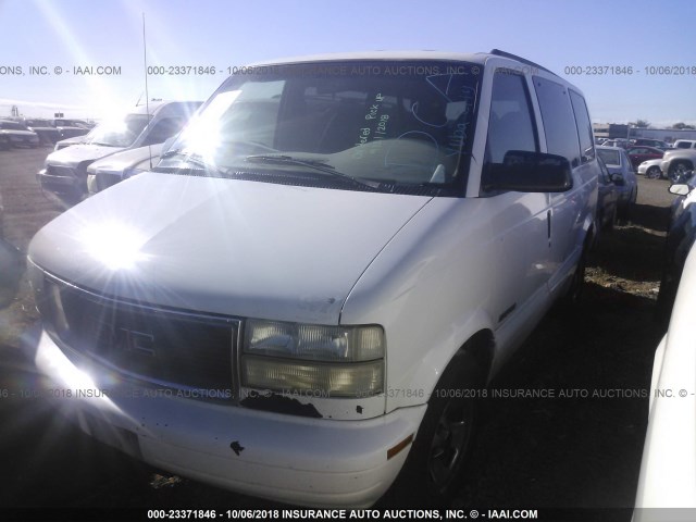 1GKDM19X82B517442 - 2002 GMC SAFARI XT WHITE photo 2