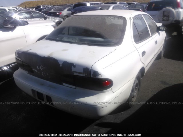 1Y1SK5264VZ452095 - 1997 GEO PRIZM LSI WHITE photo 4