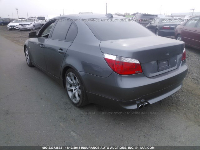 WBANB33554B108663 - 2004 BMW 545 GRAY photo 3