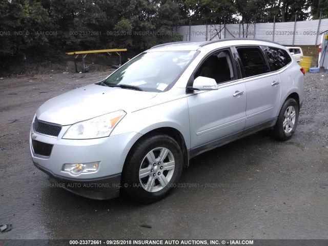 1GNKVGED8BJ240920 - 2011 CHEVROLET TRAVERSE LT SILVER photo 2