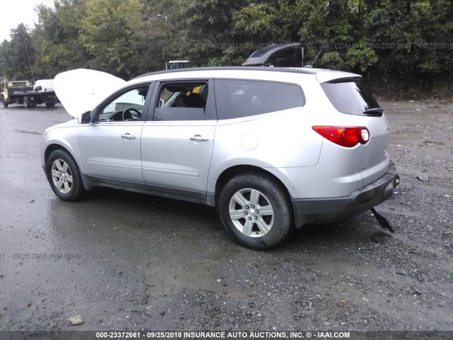 1GNKVGED8BJ240920 - 2011 CHEVROLET TRAVERSE LT SILVER photo 3