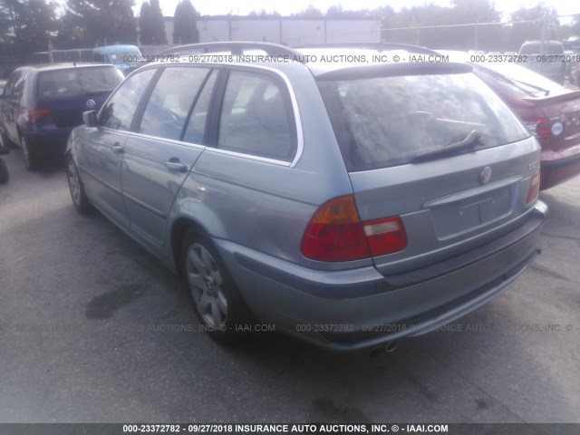 WBAEP33452PF00098 - 2002 BMW 325 XIT SILVER photo 3