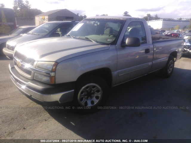 1GCEC14VX5Z275886 - 2005 CHEVROLET SILVERADO C1500 SILVER photo 2