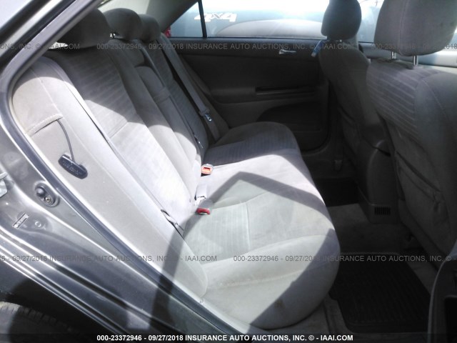 4T1BF32KX5U592607 - 2005 TOYOTA CAMRY LE/XLE/SE Сұр фото 8