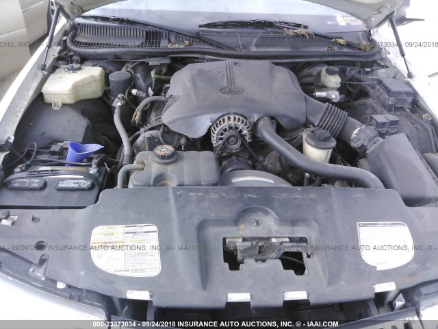 1LNHM81W2XY634667 - 1999 LINCOLN TOWN CAR EXECUTIVE Белый фото 10