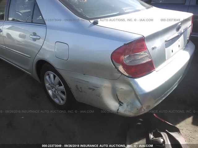 JTDBF32K230149697 - 2003 TOYOTA CAMRY LE/XLE 银色 照片 6
