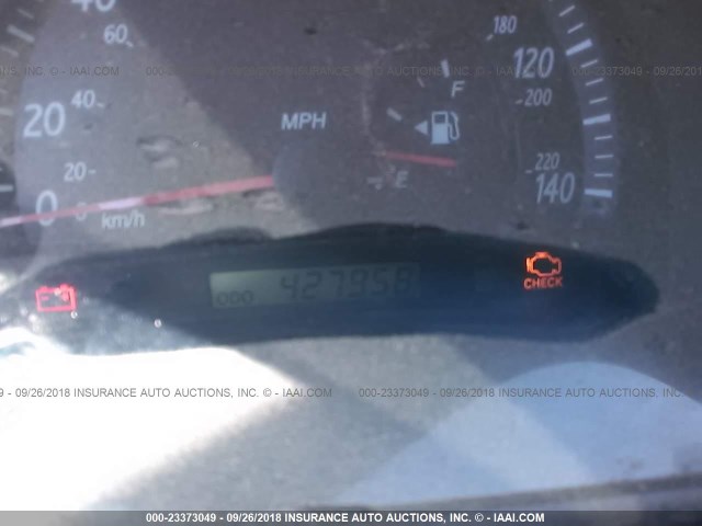 JTDBF32K230149697 - 2003 TOYOTA CAMRY LE/XLE 银色 照片 7