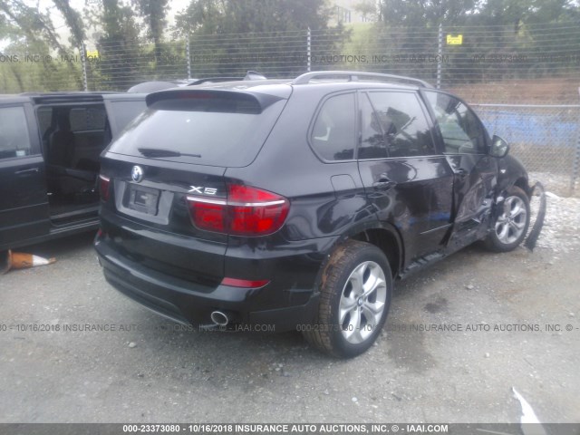 5UXZW0C59D0B96279 - 2013 BMW X5 XDRIVE35D BLACK photo 4