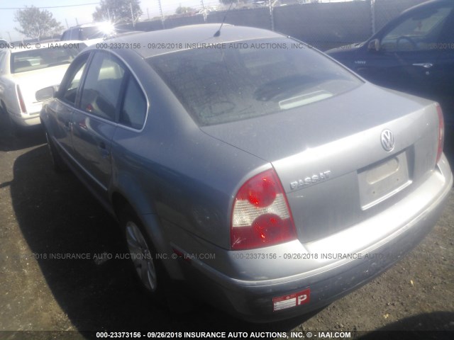 WVWPD63BX2P281673 - 2002 VOLKSWAGEN PASSAT GLS SILVER photo 3